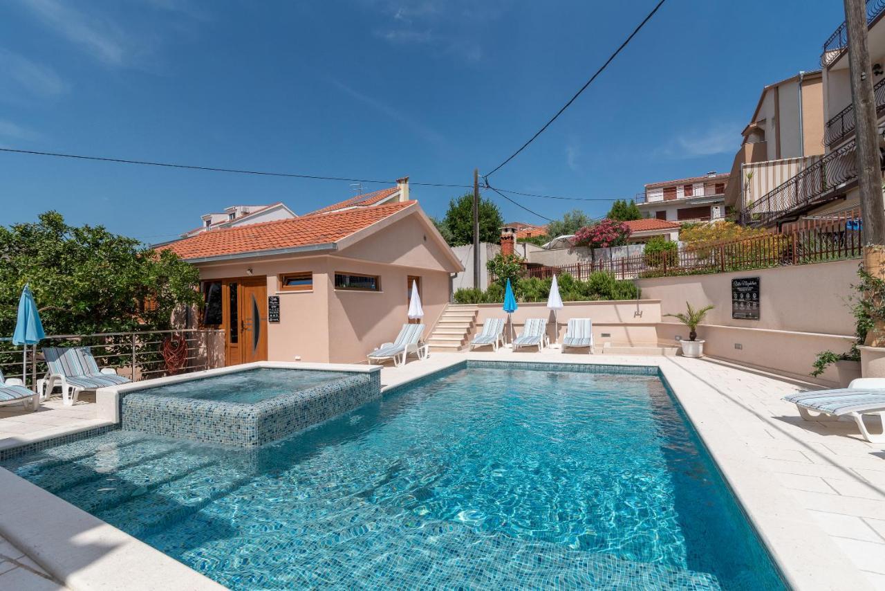 Apartments Villa Magdalena Трогир Экстерьер фото