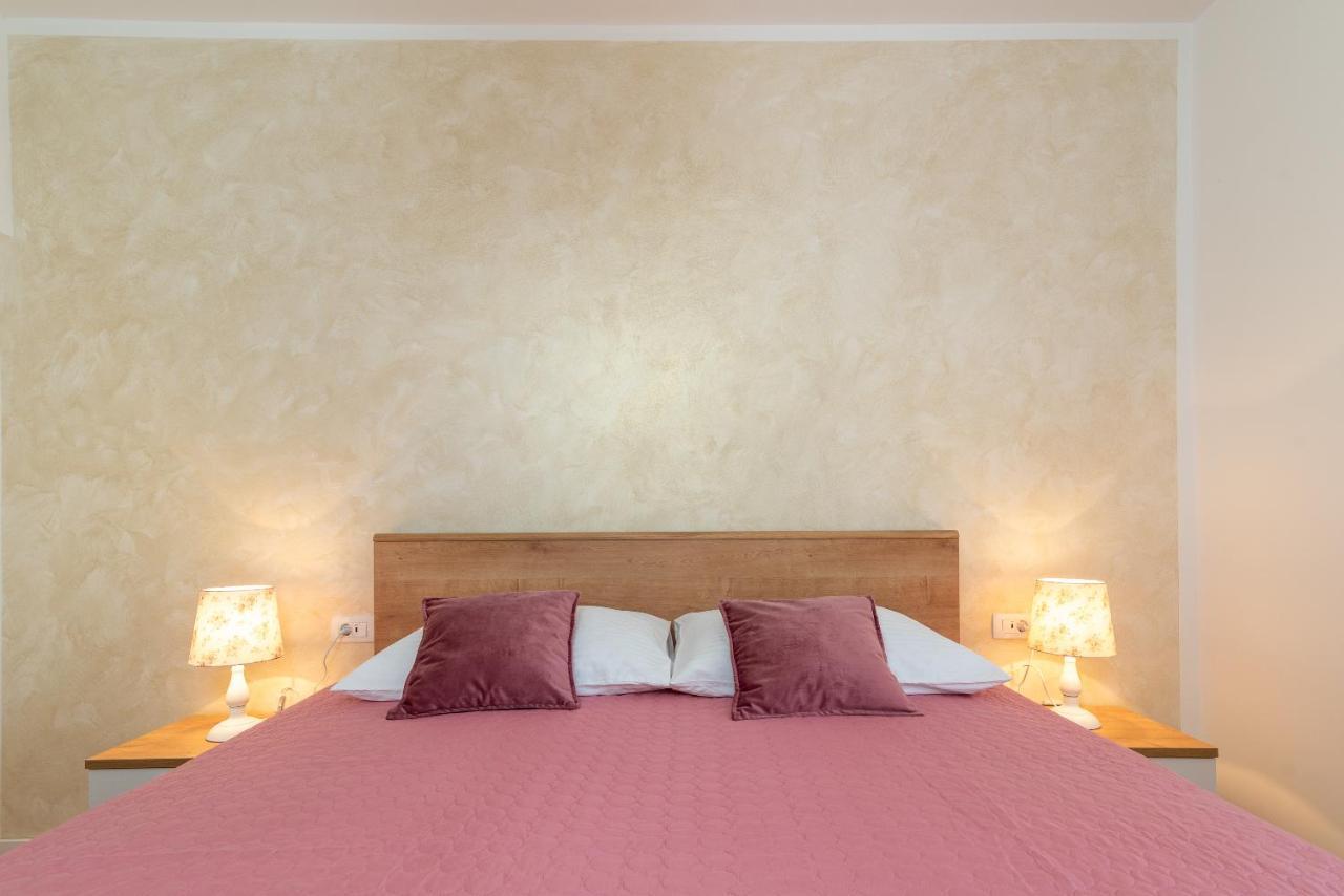 Apartments Villa Magdalena Трогир Экстерьер фото