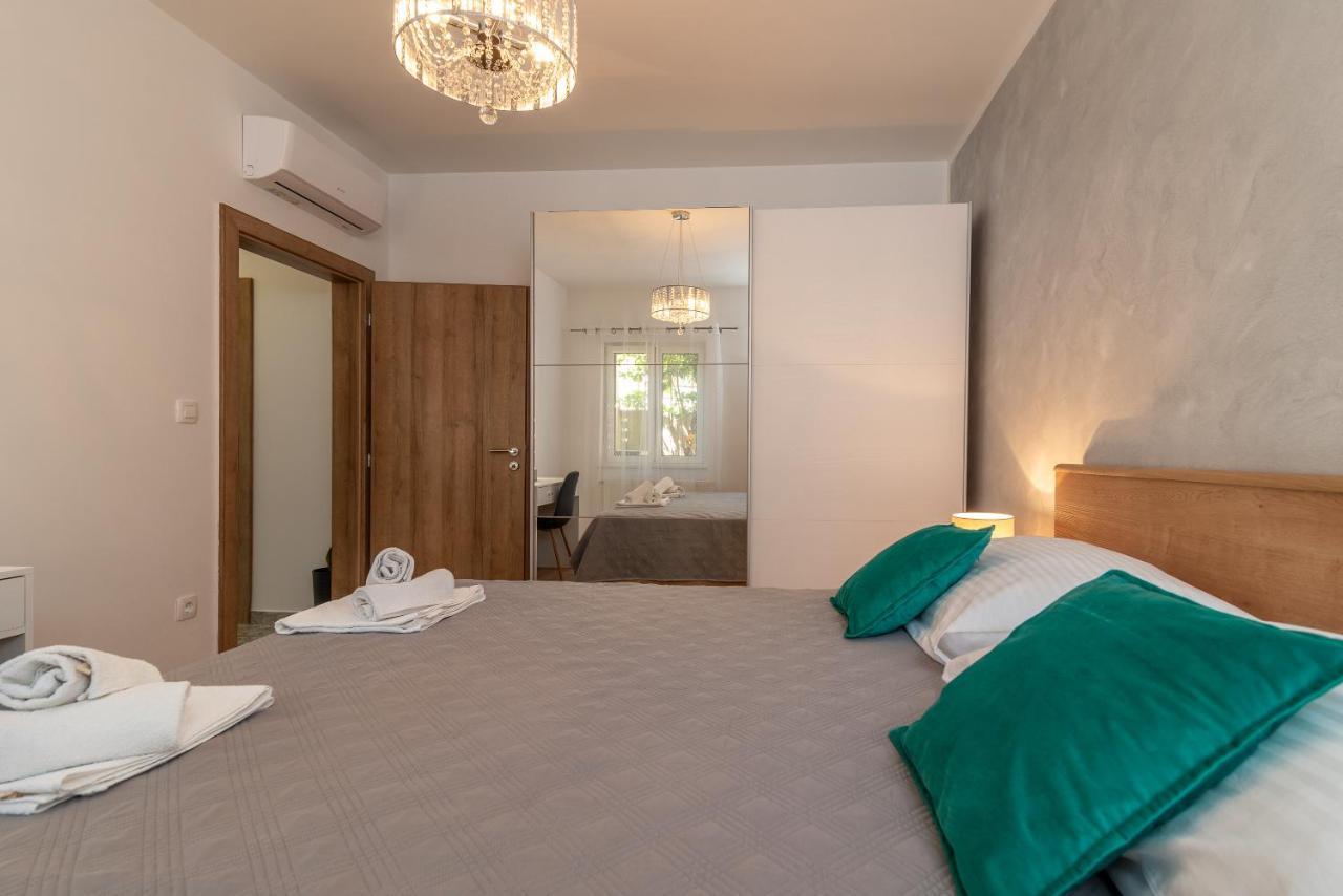 Apartments Villa Magdalena Трогир Экстерьер фото