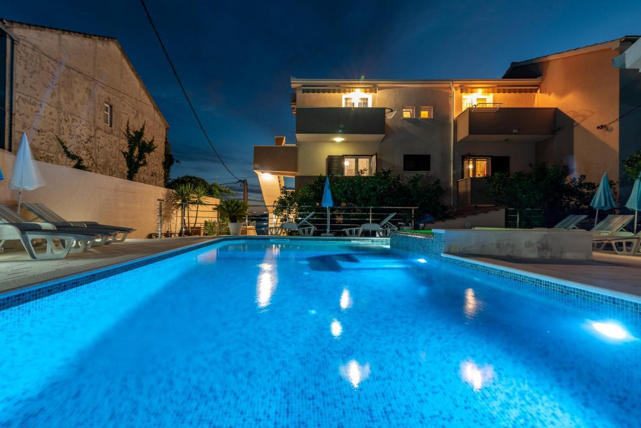 Apartments Villa Magdalena Трогир Экстерьер фото