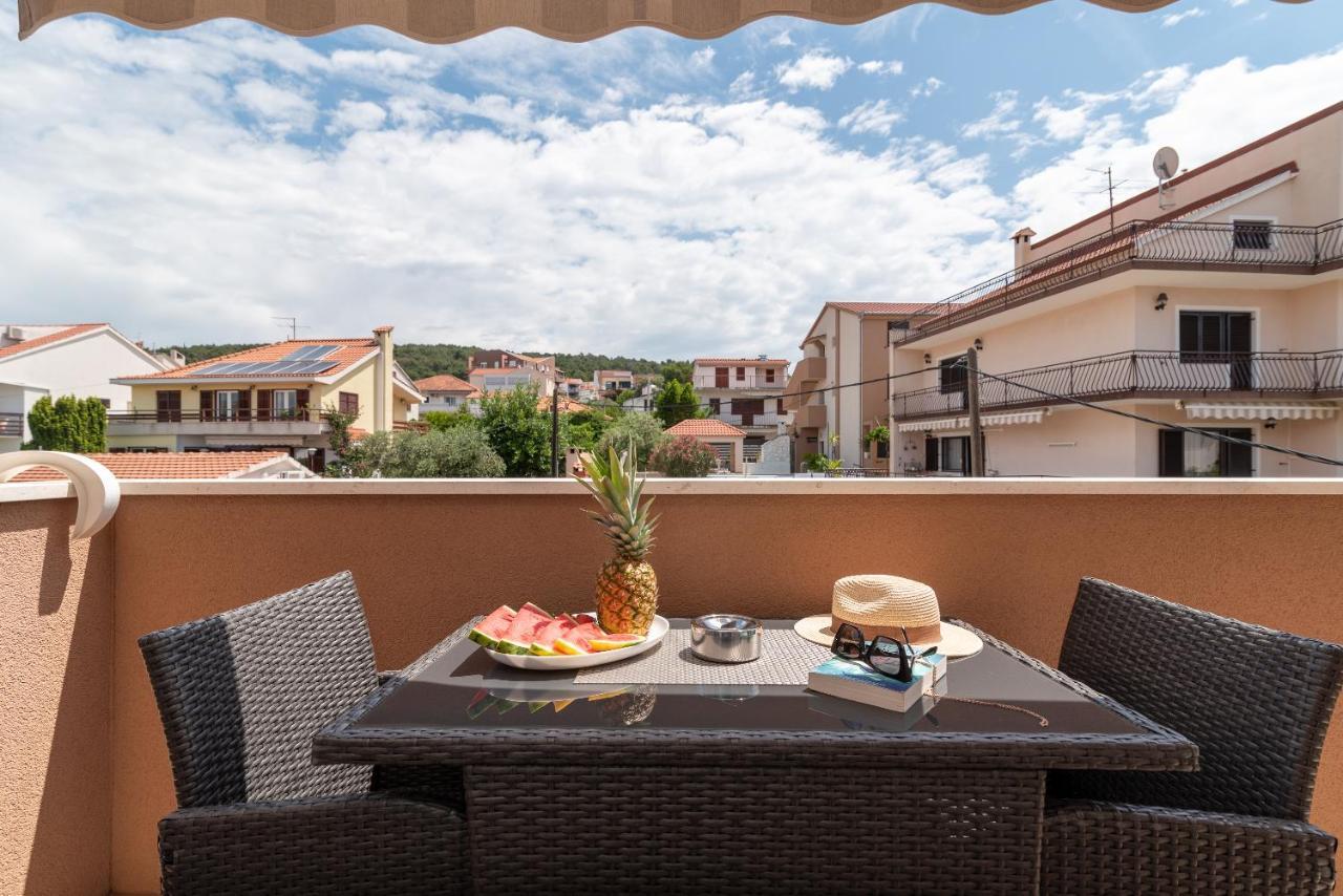 Apartments Villa Magdalena Трогир Экстерьер фото